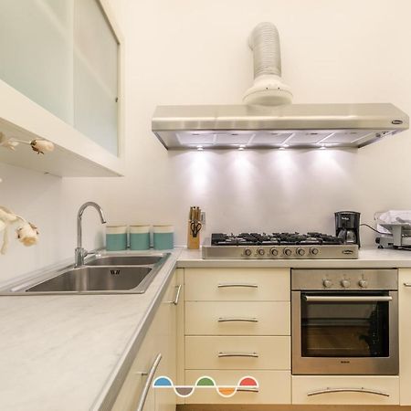 La Dolce Vita Apartment ลาสเปเซีย ภายนอก รูปภาพ